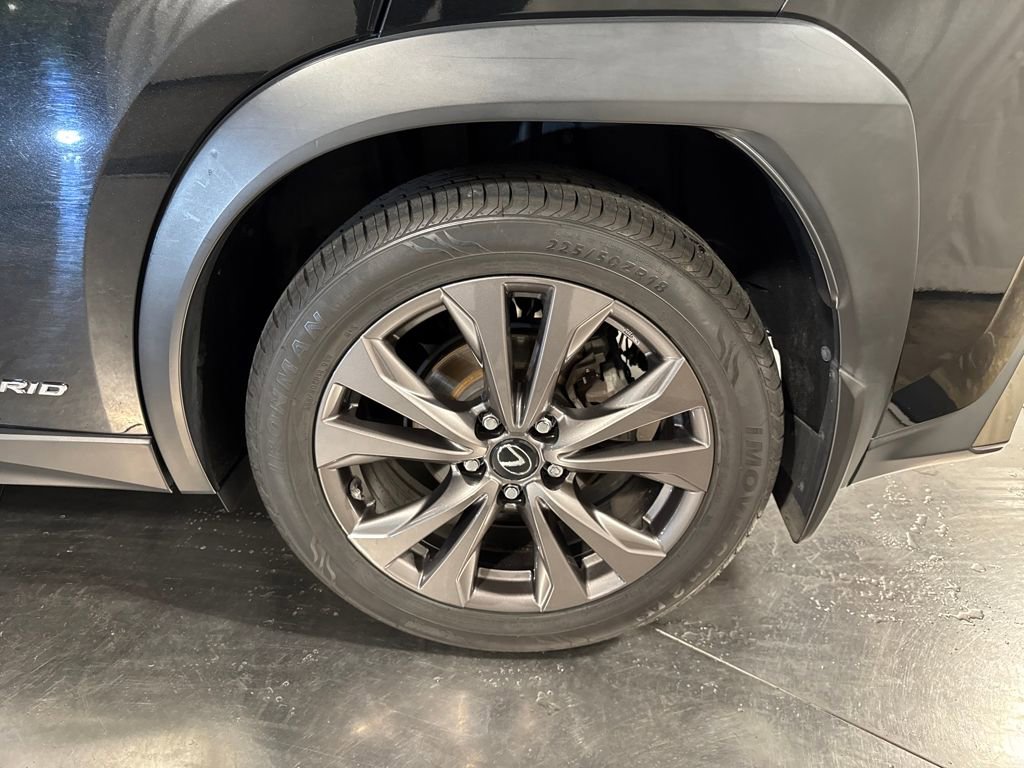 Used 2020 Lexus UX 250h F Sport w/ F Sport Premium Package image 12
