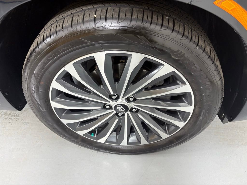 Used 2025 Hyundai Palisade Calligraphy image 11
