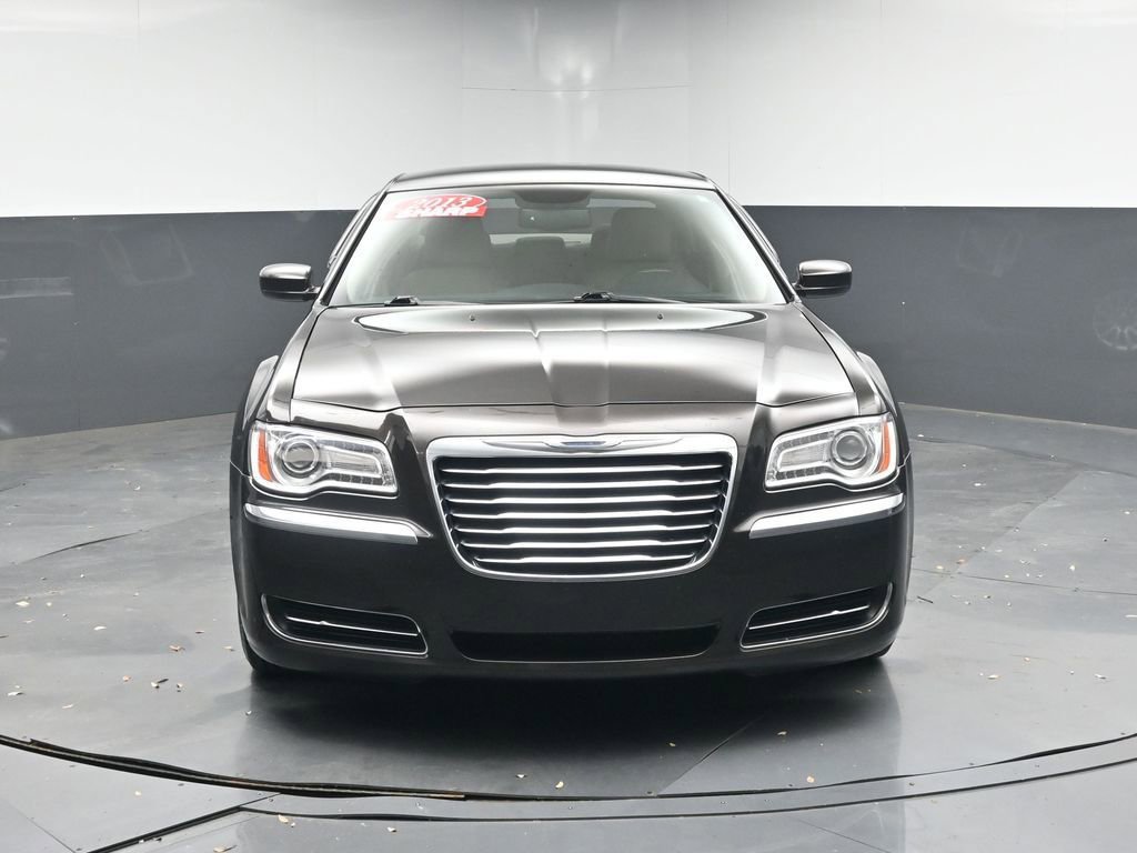 Used 2013 Chrysler 300 Base image 8