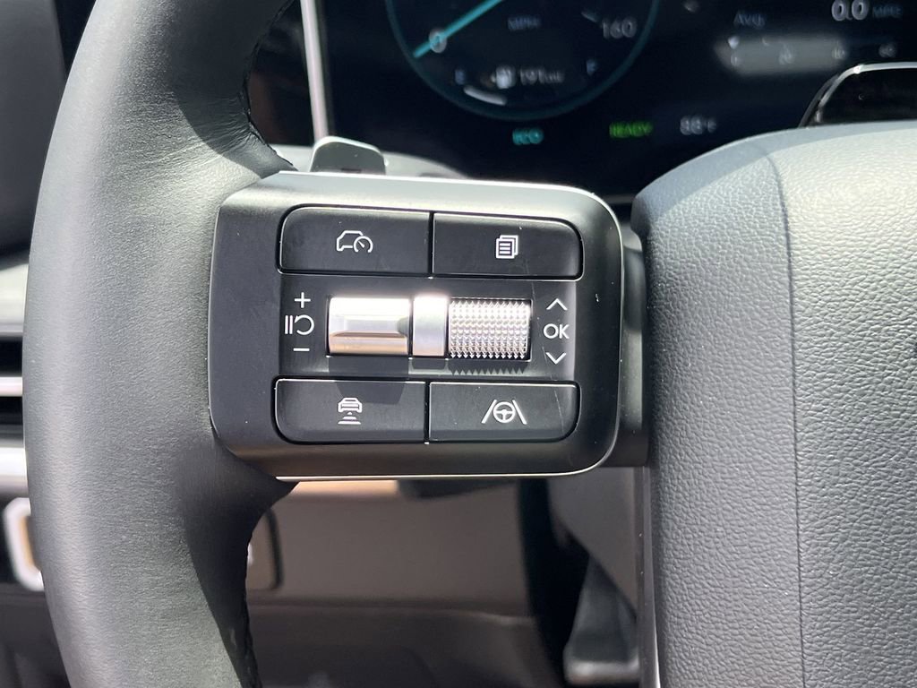 Used 2024 Hyundai Santa Fe Limited image 29