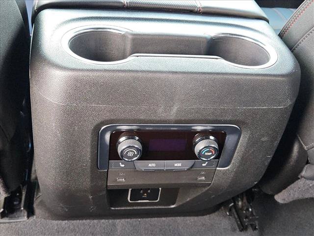 Used 2025 Chevrolet Suburban RST w/ Comfort Package RWD image 18
