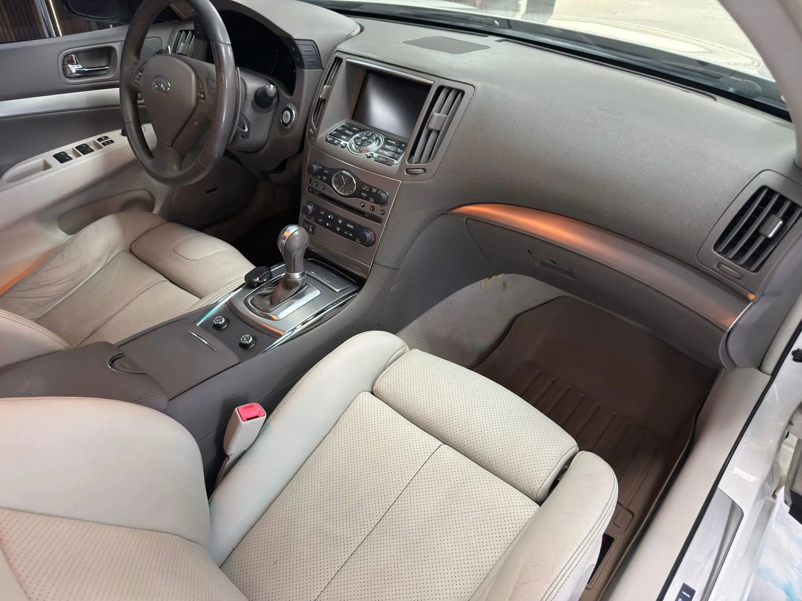 Used 2011 INFINITI G37 Journey w/ Sport Pkg - RWD image 40