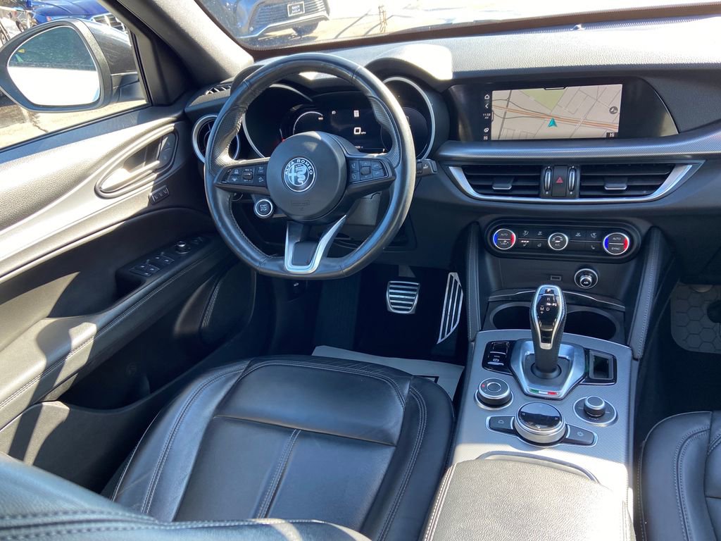 Used 2024 Alfa Romeo Stelvio Ti w/ Active Assist Plus Package AWD/4WD image 12