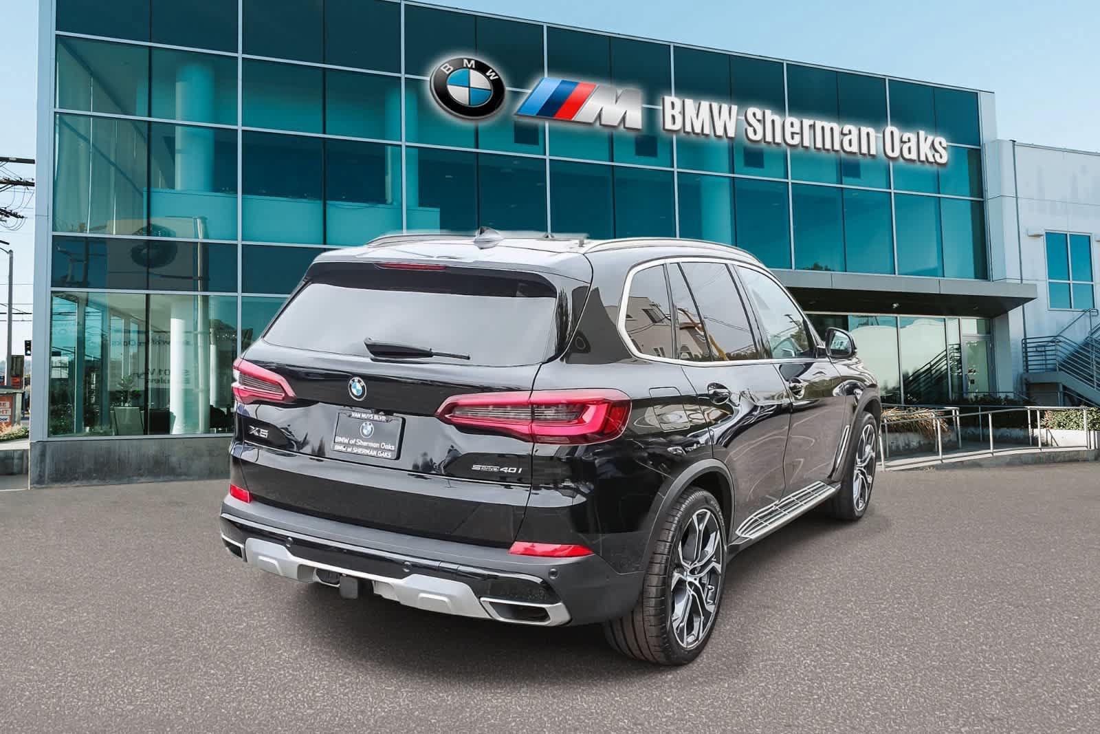 Used 2022 BMW X5 sDrive40i w/ Premium Package RWD image 4