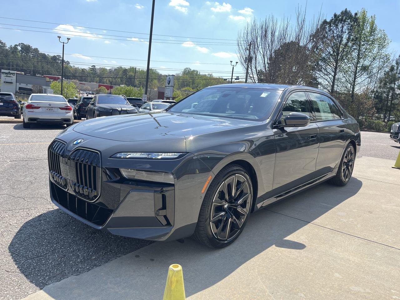 New 2026 BMW 760i xDrive w/ Executive Package image 4