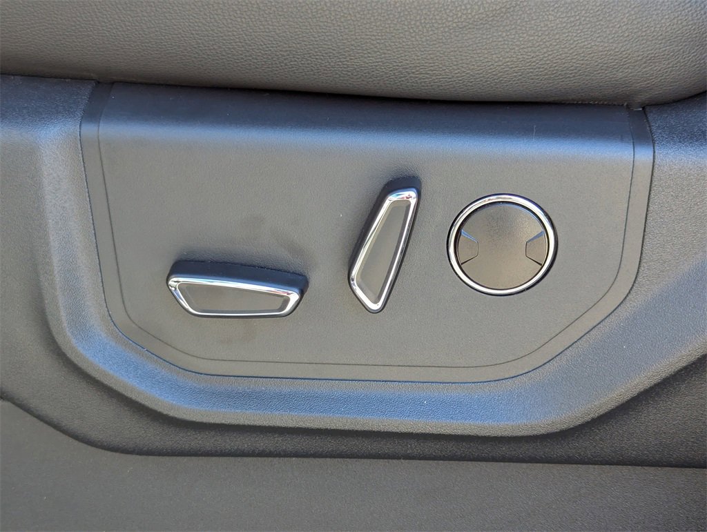 Used 2022 Ford Expedition Max Limited image 14