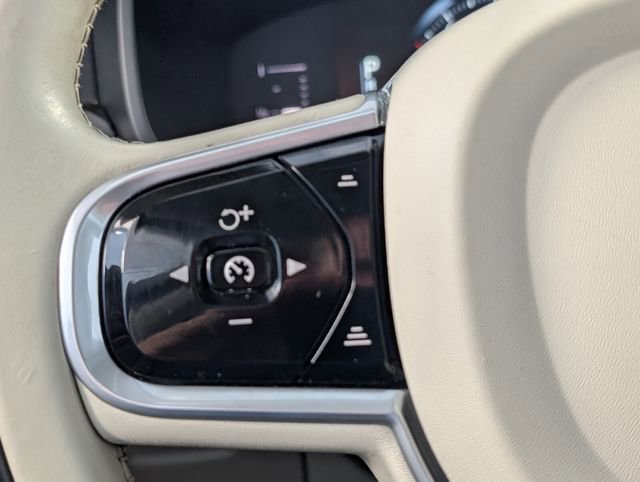 Used 2018 Volvo S90 T5 Momentum image 22