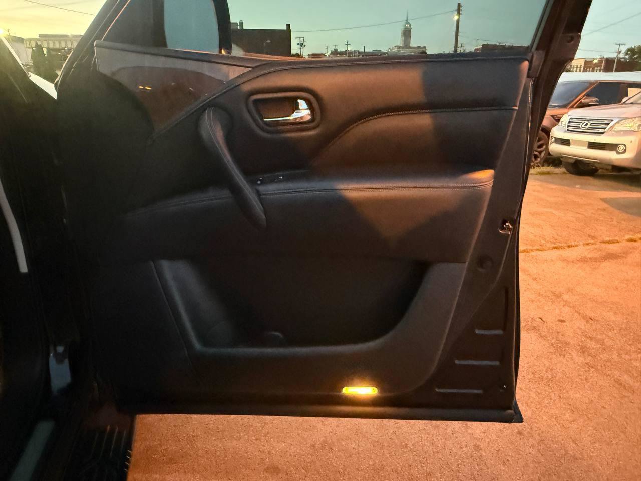 Used 2019 INFINITI QX80 Luxe AWD/4WD image 20