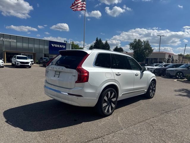 Used 2025 Volvo XC90 T8 Plus w/ Protection Package Premier AWD/4WD image 3