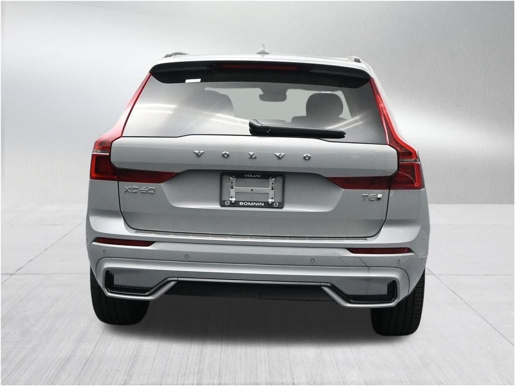 New 2026 Volvo XC60 T8 Ultra w/ Protection Package Premier AWD/4WD image 4