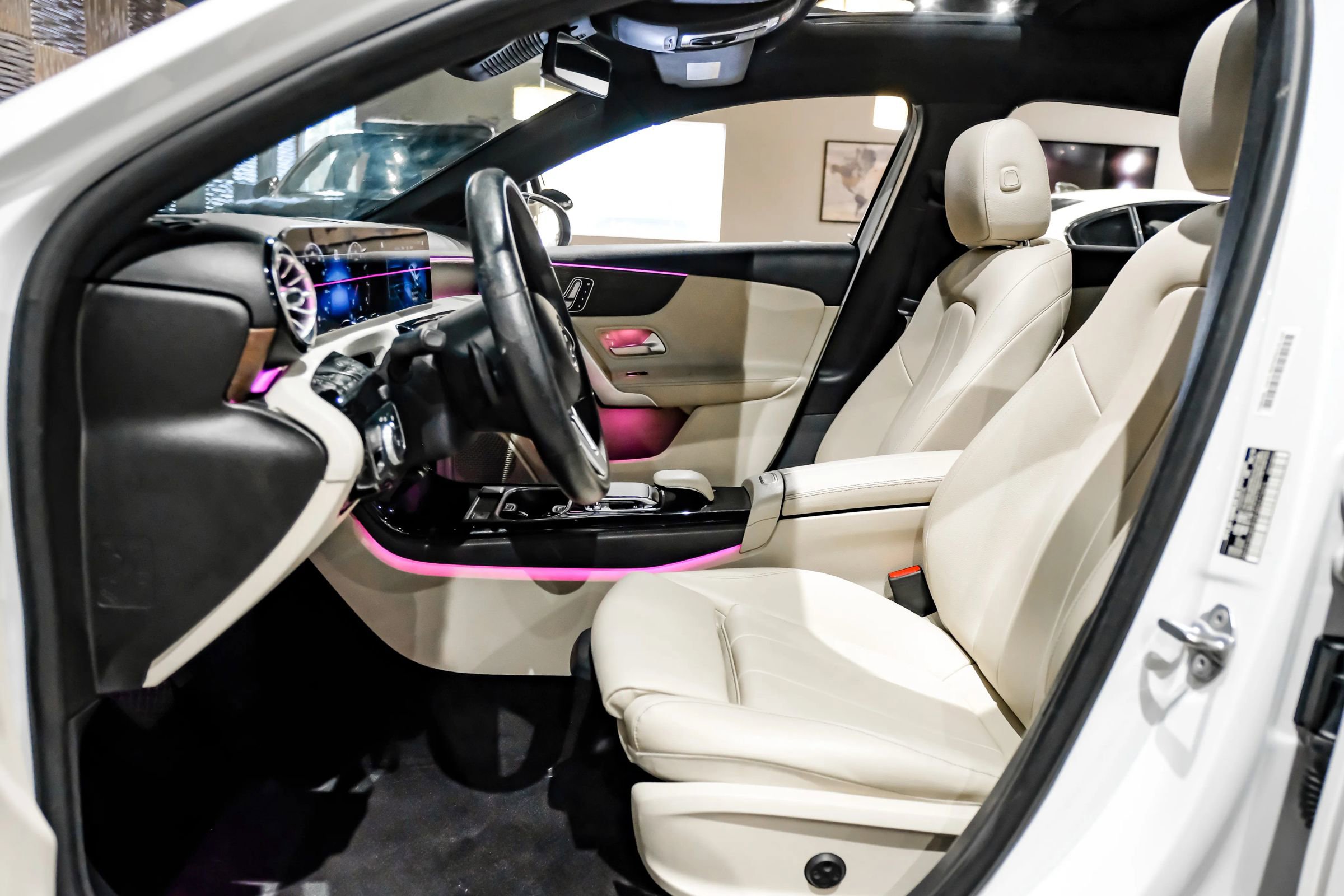 Used 2019 Mercedes-Benz A 220 image 4