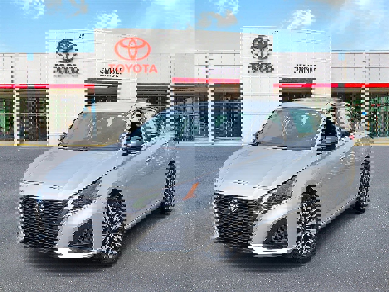 Used 2024 Nissan Altima 2.5 SV