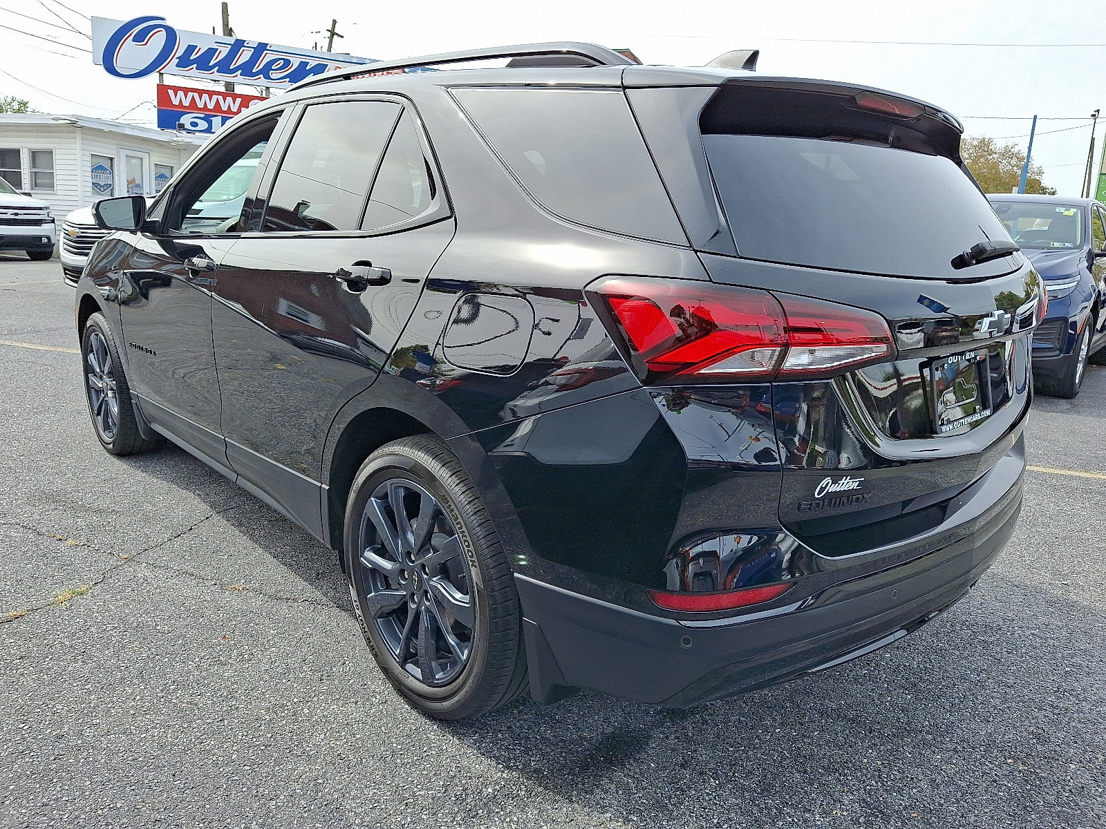 Used 2024 Chevrolet Equinox RS w/ RS Leather Package image 2