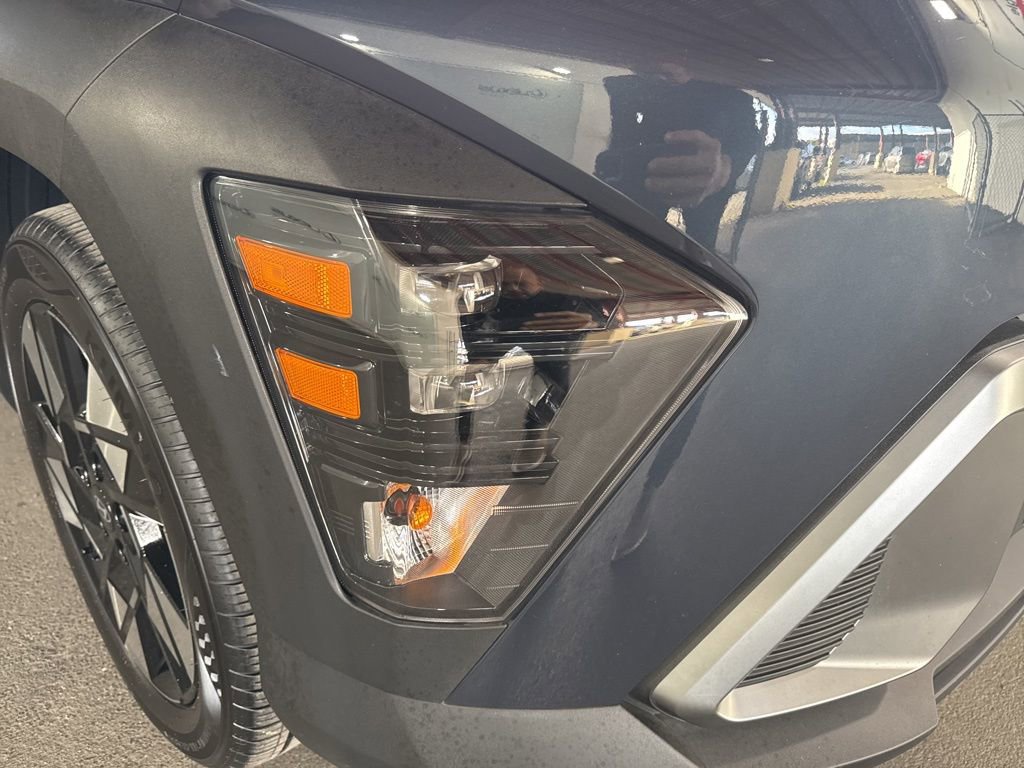 Used 2025 Hyundai Kona SEL FWD image 10