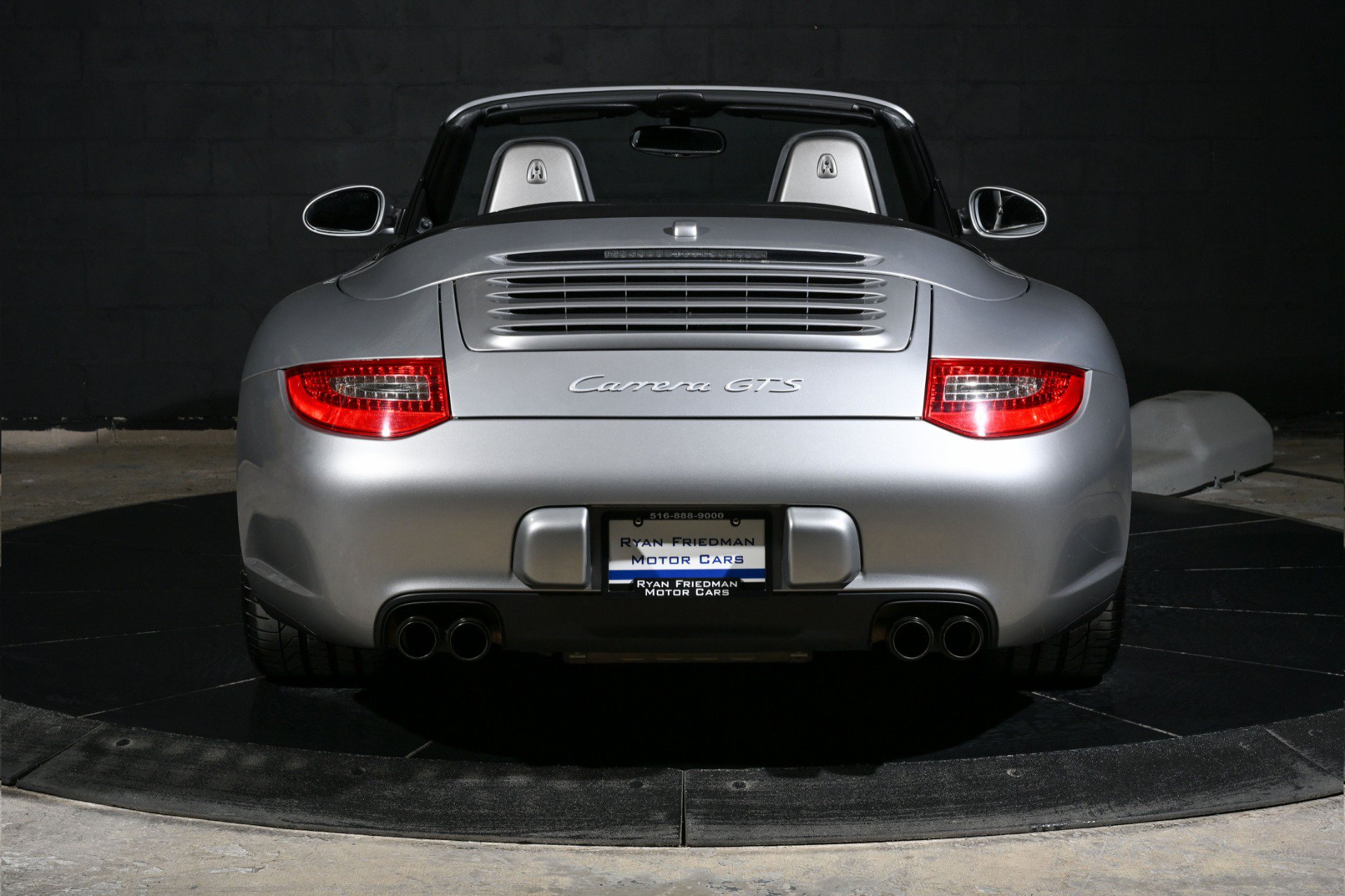 Used 2011 Porsche 911 Carrera GTS RWD image 11