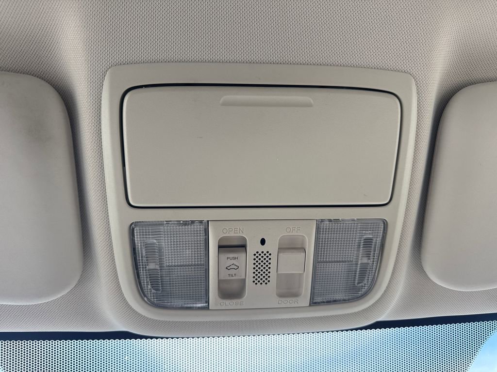 Used 2012 Honda CR-V EX-L image 26