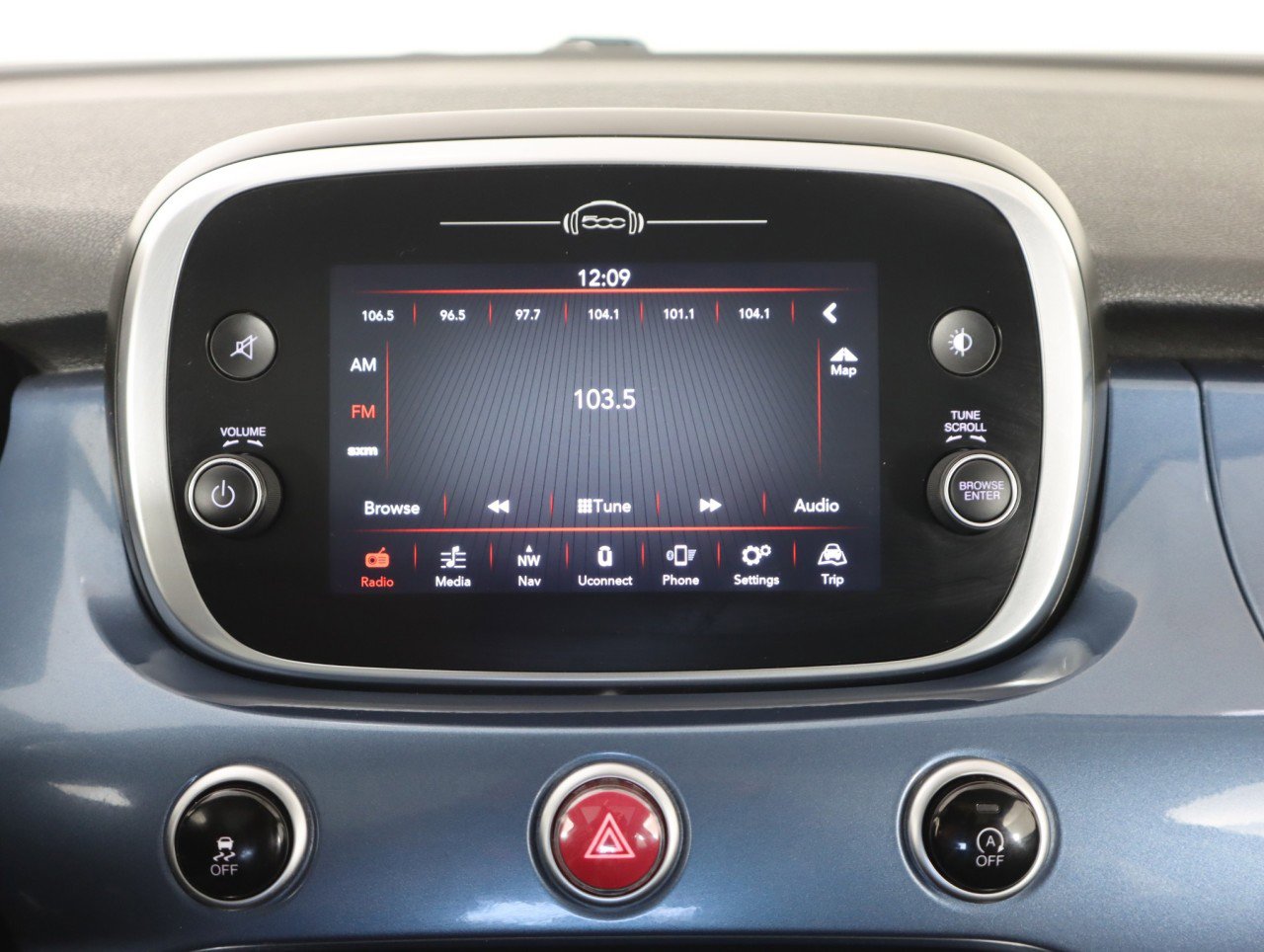 Used 2021 FIAT 500X Trekking w/ Trekking Value Package image 23