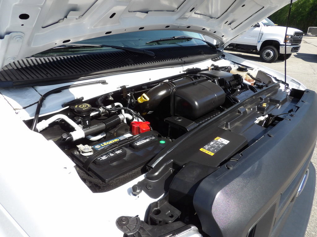 Used 2021 Ford E-350 and Econoline 350 Super Duty RWD image 27