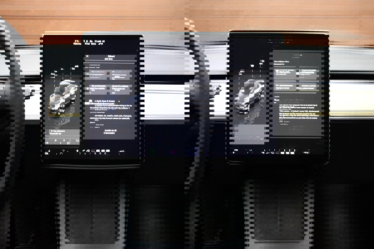 Used 2023 Tesla Model Y Long Range image 25