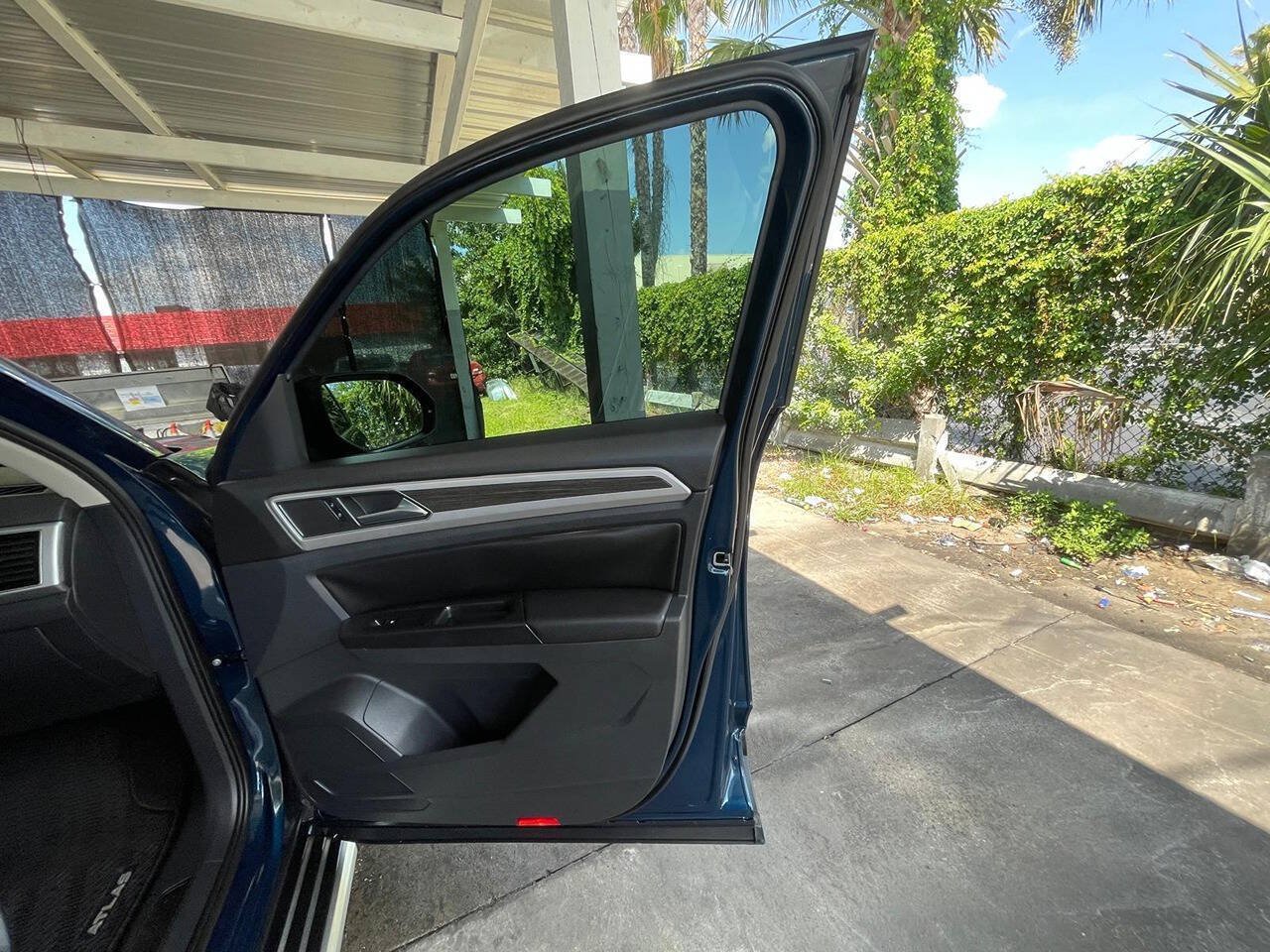Used 2019 Volkswagen Atlas SEL FWD image 17