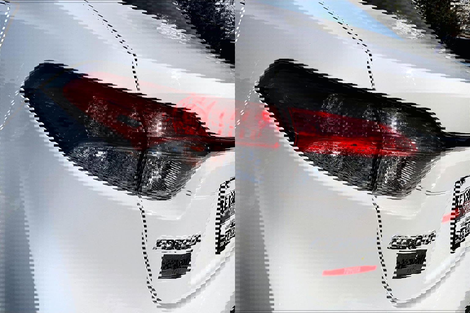 Used 2023 Toyota Corolla LE image 27