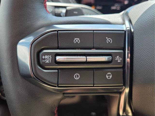 Certified 2026 GMC Yukon AT4 Ultimate w/ LPO, Floor Liner Package AWD/4WD image 33