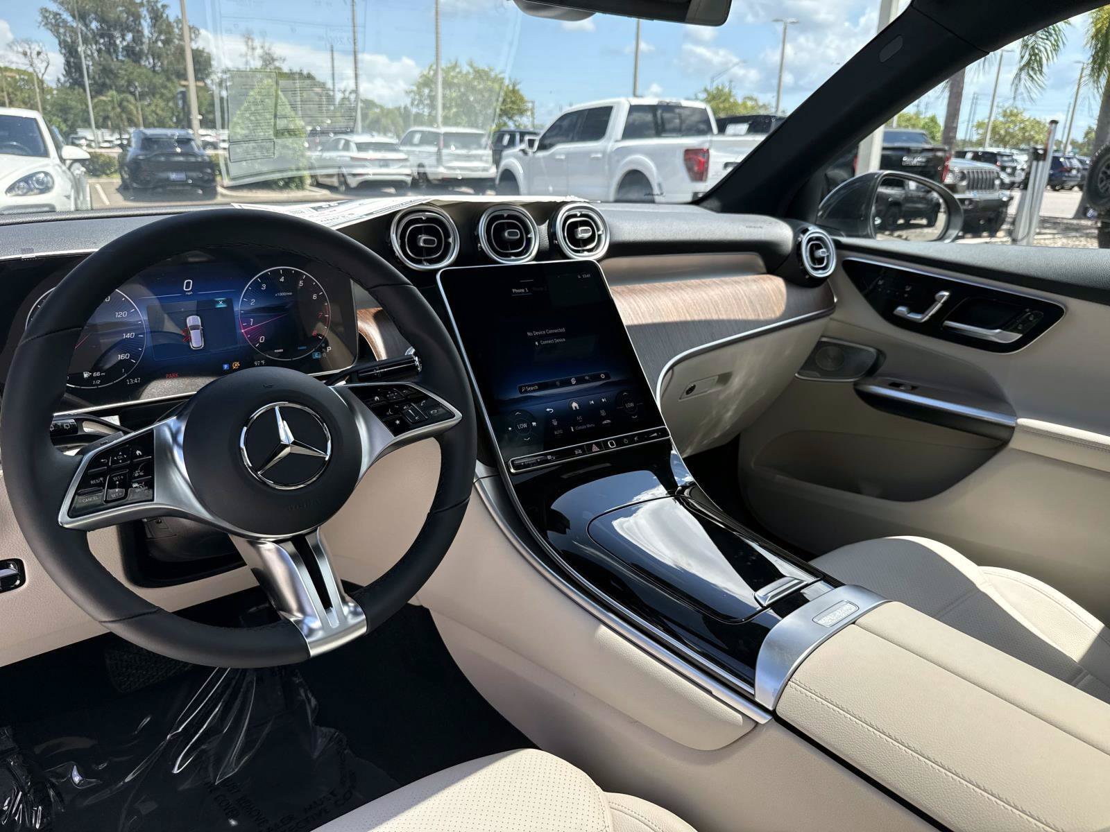 New 2027 Mercedes-Benz GLC 300 image 15