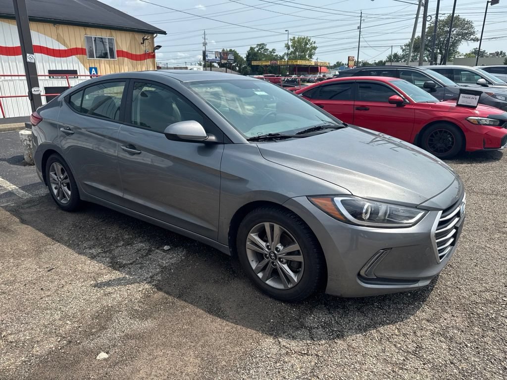 Used 2017 Hyundai Elantra Value Edition FWD image 4