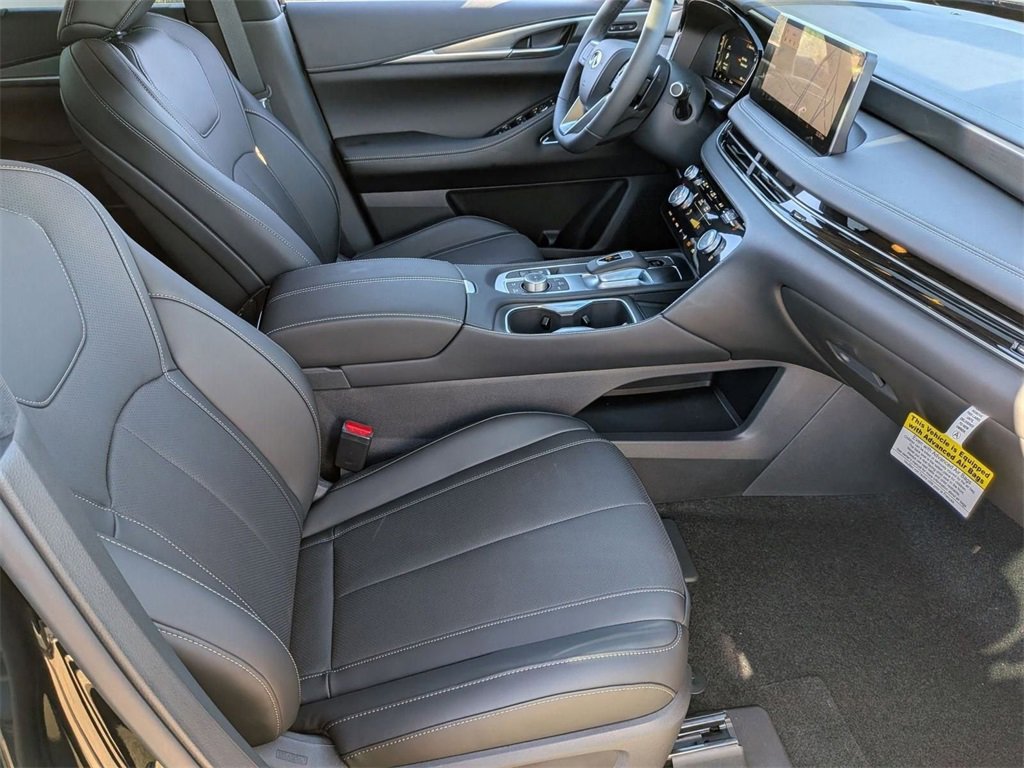 New 2026 INFINITI QX60 Luxe w/ Family Package image 31