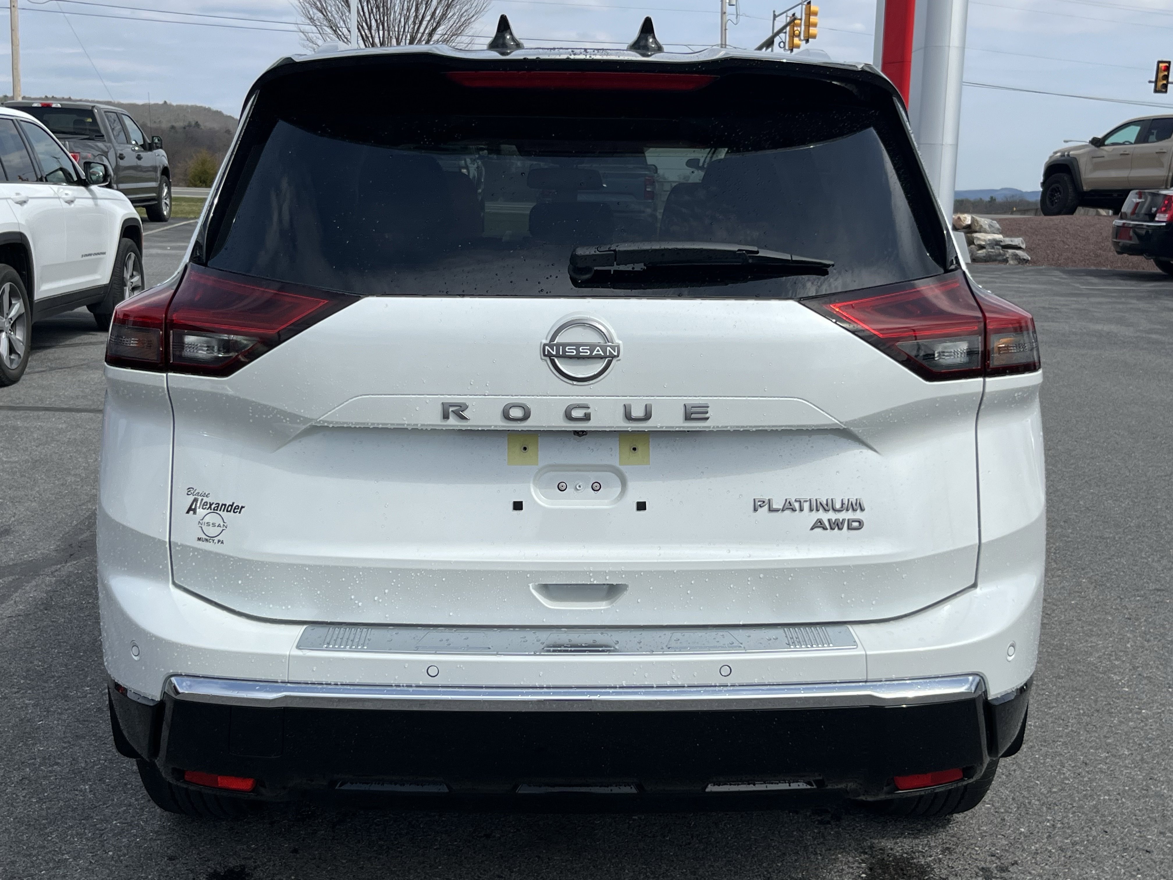 New 2026 Nissan Rogue Platinum w/ Tech Package image 4