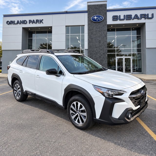 Used 2024 Subaru Outback Premium AWD/4WD image 3