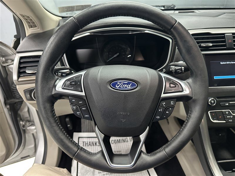 Used 2017 Ford Fusion Energi SE image 21