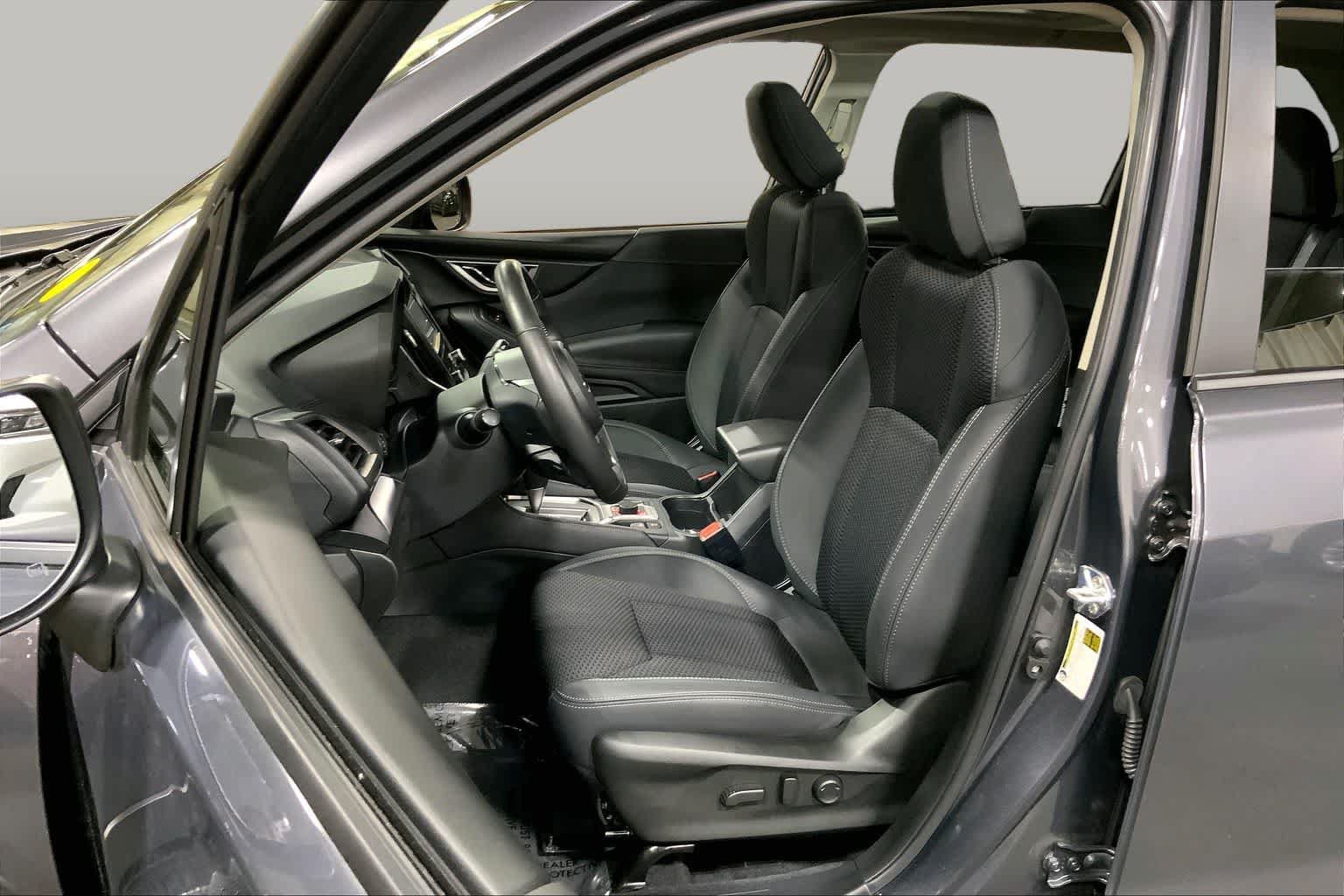 Used 2024 Subaru Forester Premium AWD/4WD image 8