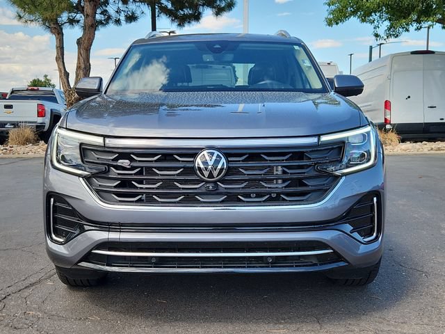Used 2024 Volkswagen Atlas SEL Premium R-Line AWD/4WD image 5