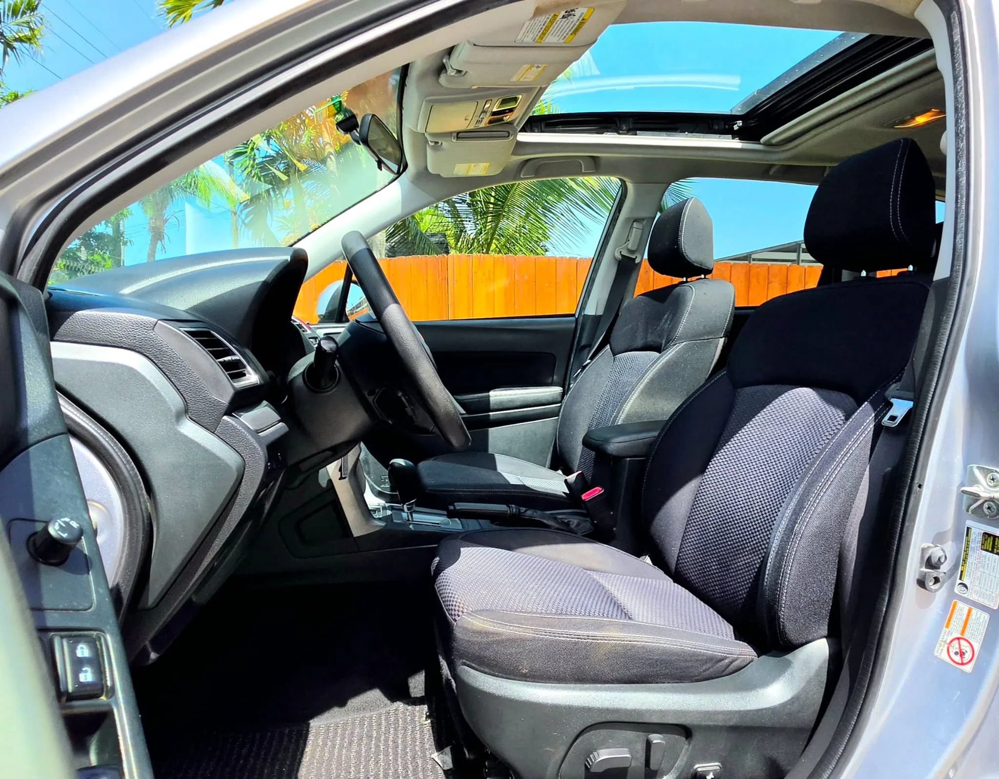 Used 2016 Subaru Forester 2.5i Premium w/ All-Weather Package AWD/4WD image 6