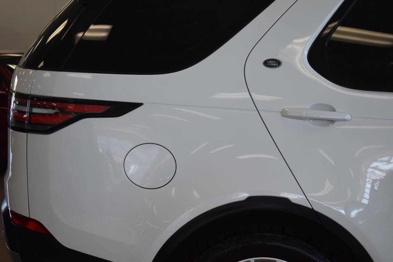 Used 2017 Land Rover Discovery HSE AWD/4WD image 35