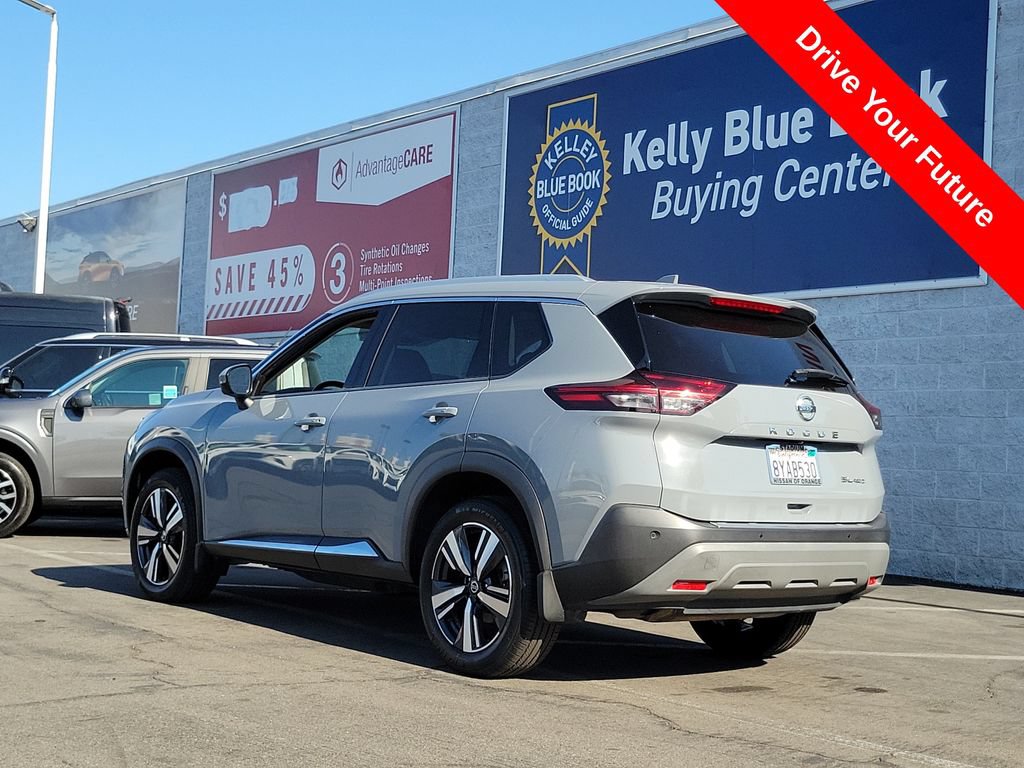 Used 2021 Nissan Rogue SL AWD/4WD image 2
