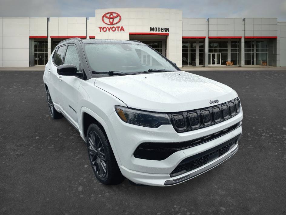 Used 2022 Jeep Compass High Altitude AWD/4WD image 3