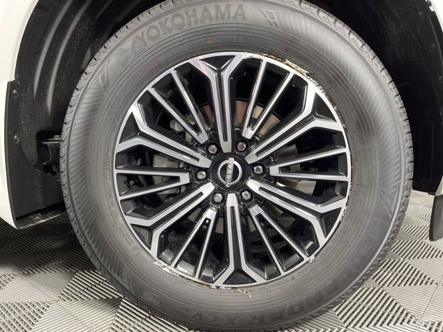 New 2026 Nissan Armada SL w/ Captain's Chari Seat Package image 14