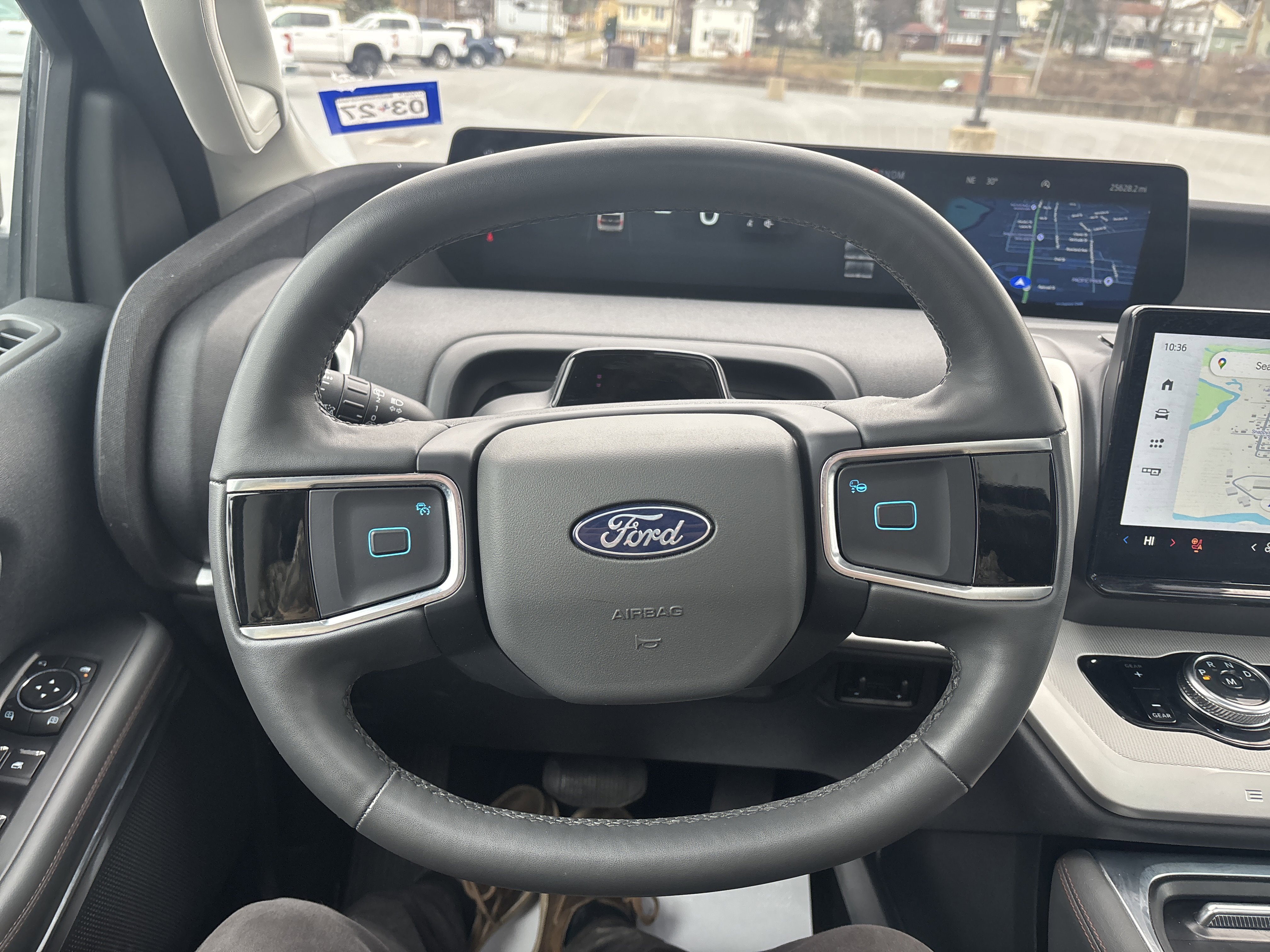 Used 2025 Ford Expedition Active image 18