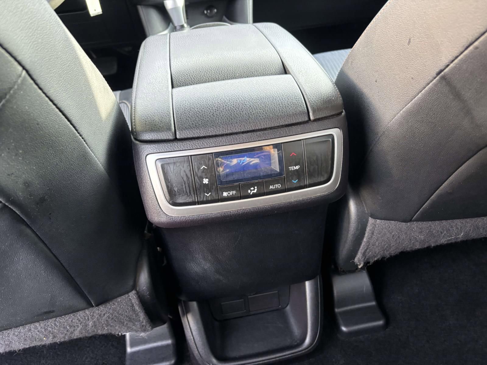 Used 2014 Toyota Highlander Plus image 33