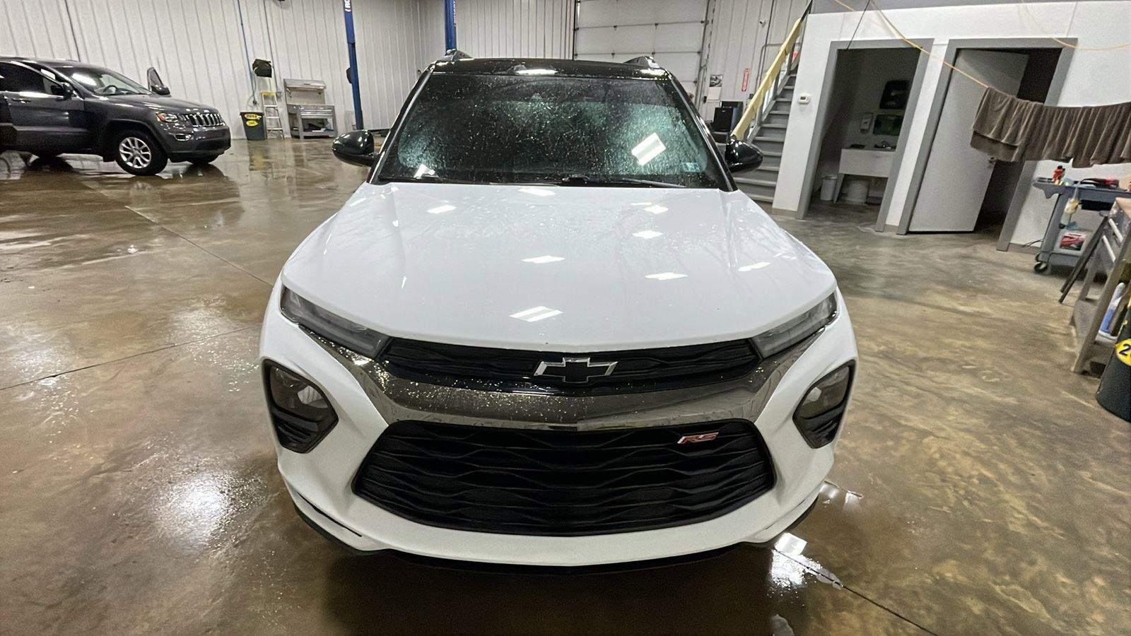 Used 2021 Chevrolet TrailBlazer RS w/ Convenience Package image 2