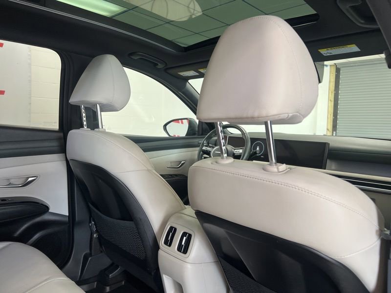 Used 2025 Hyundai Tucson Limited AWD/4WD image 11