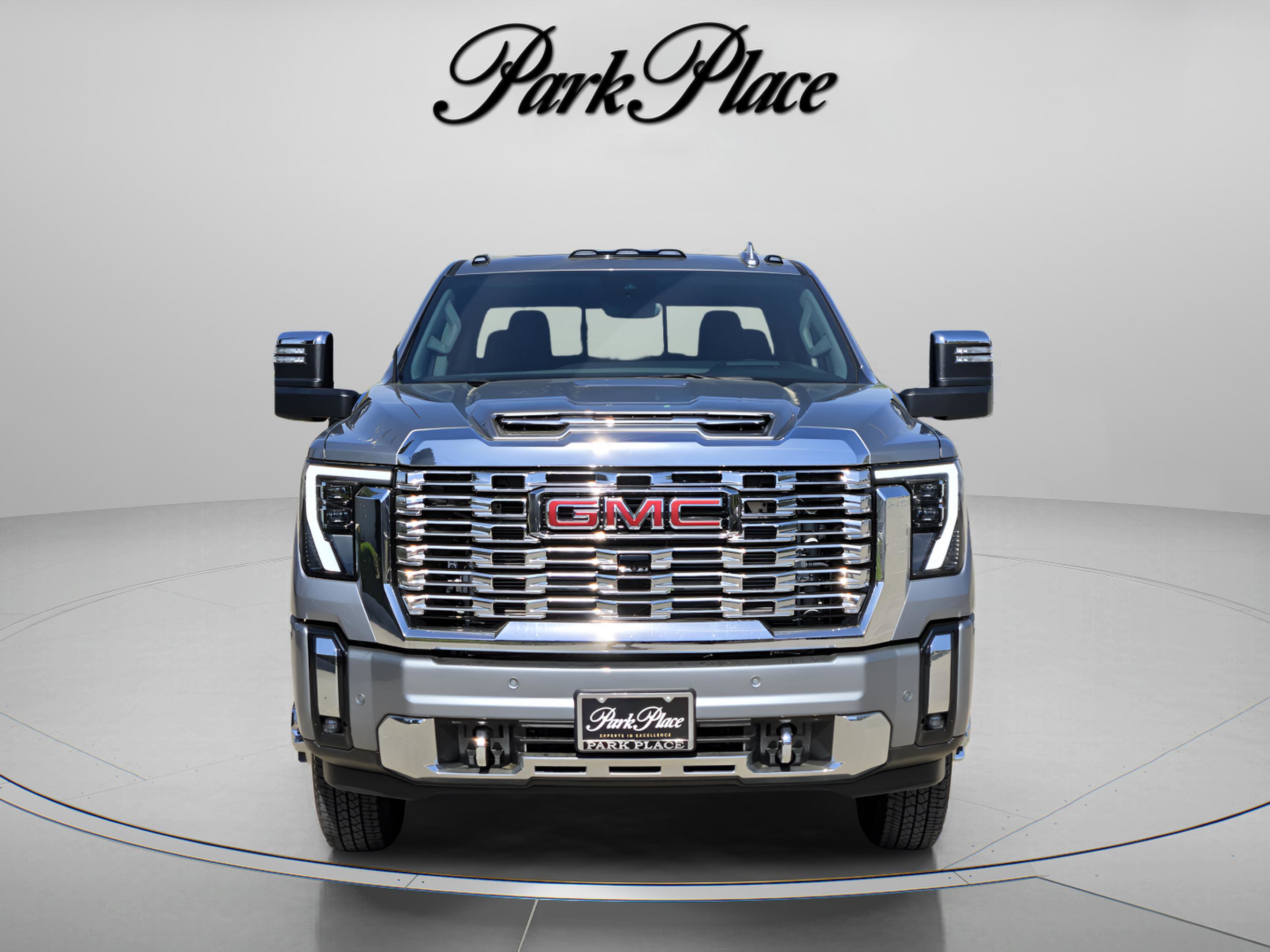 Used 2026 GMC Sierra 3500 Denali w/ Denali Reserve Package AWD/4WD image 6
