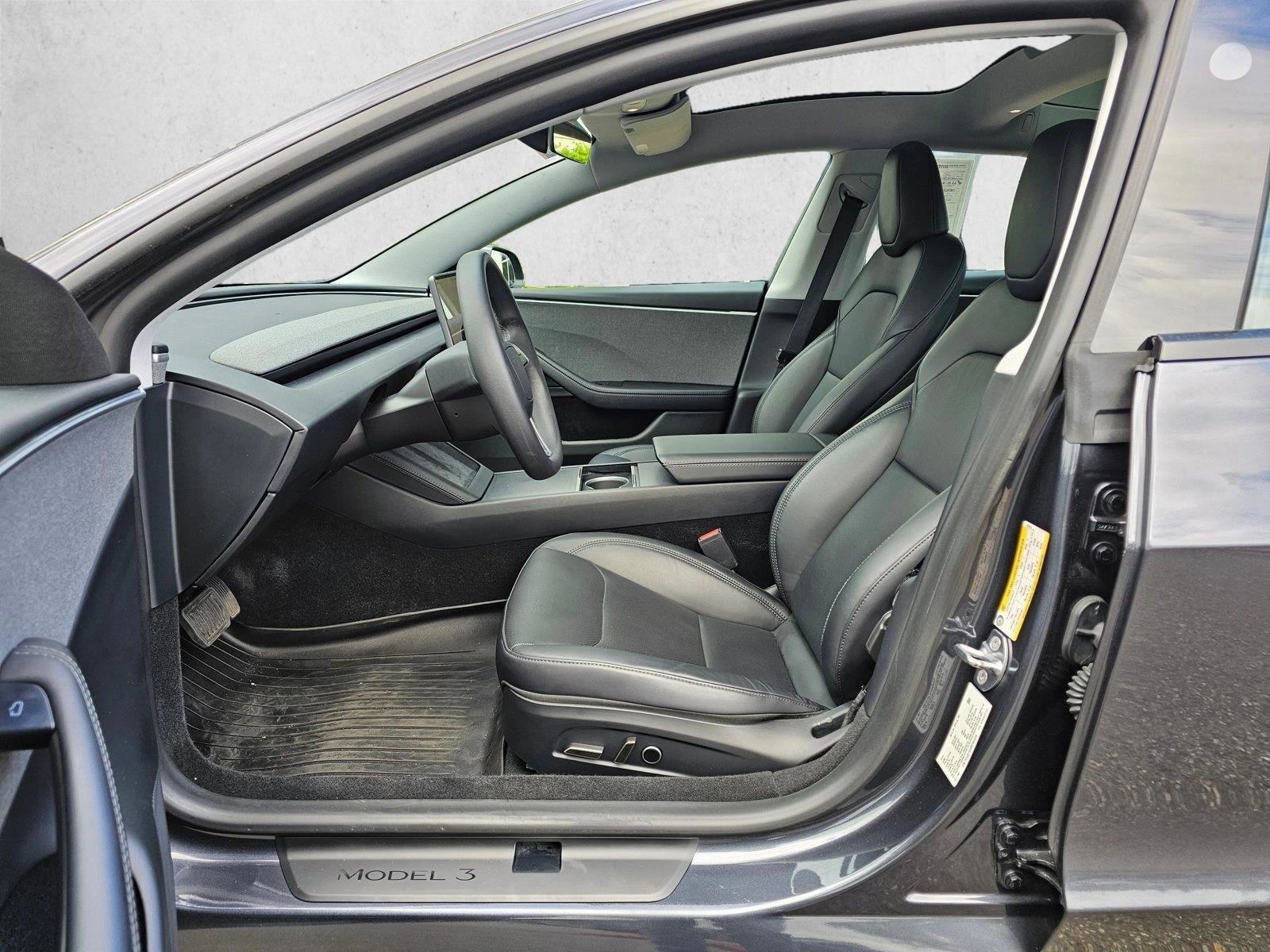 Used 2025 Tesla Model 3 Long Range RWD image 18