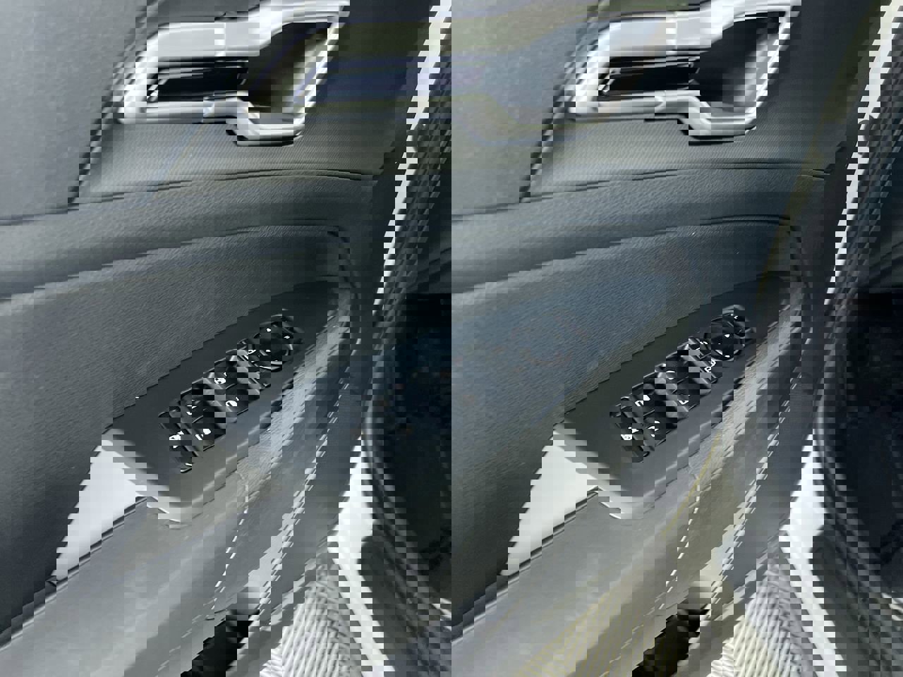 New 2026 Kia Sportage S image 16