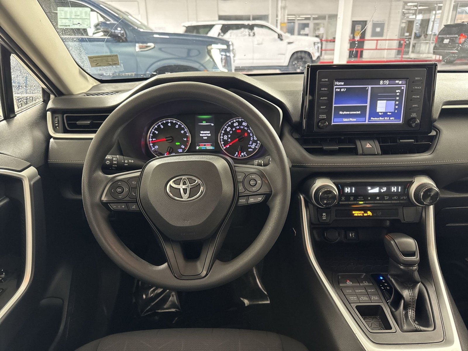 Used 2019 Toyota RAV4 XLE image 16