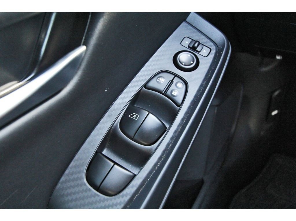 Used 2025 Nissan Sentra SV image 20