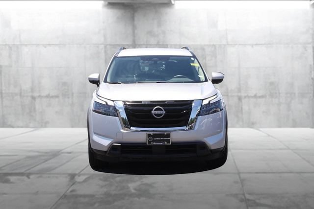 Certified 2025 Nissan Pathfinder SV AWD/4WD image 4
