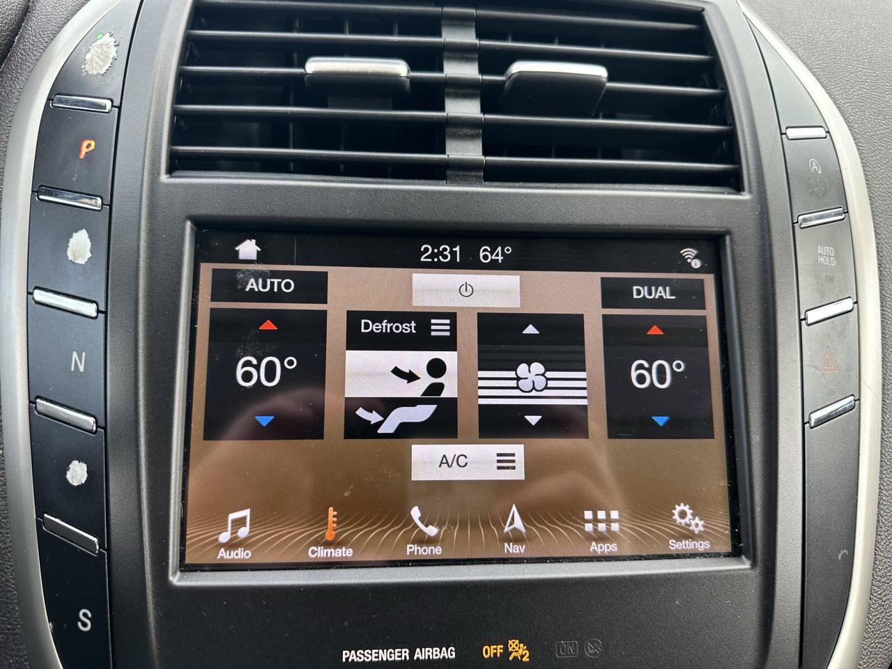 Used 2019 Lincoln MKC Select w/ Select Plus Package FWD image 17
